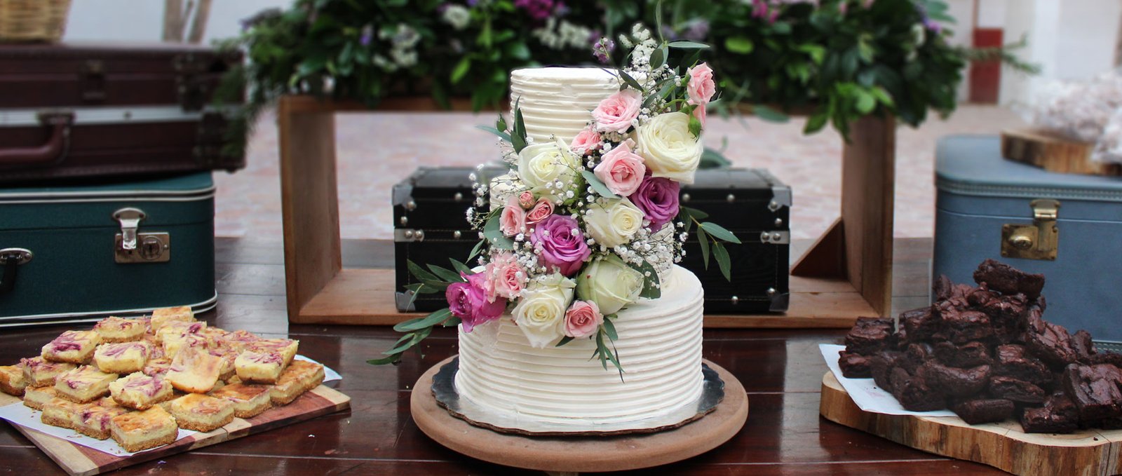 Dezzie Bakery - Cakes, cupcakes and pastries for all events