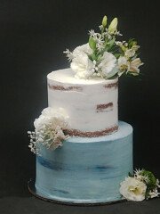 Dezzie Bakery Wedding Cake with Flowers Dezzie Bakery Wedding Cake with Flowers