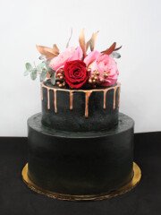 Dezzie Bakery Wedding Cake with Flowers Dezzie Bakery Wedding Cake with Flowers