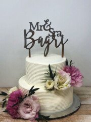 Dezzie Bakery Wedding Cake with Flowers Dezzie Bakery Wedding Cake with Flowers