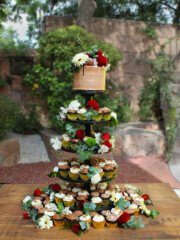 Dezzie Bakery Cupcake Tower with Symbolic Cake Dezzie Bakery Cupcake Tower with Symbolic Cake