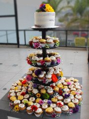 Dezzie Bakery Cupcake Tower with Symbolic Cake Dezzie Bakery Cupcake Tower with Symbolic Cake