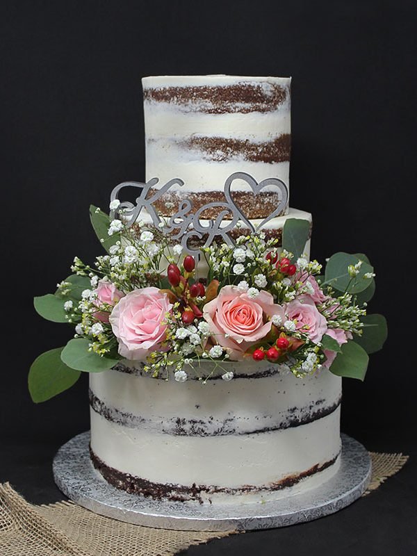 Wedding cakes and dessert tables gallery by Dezzie Bakery